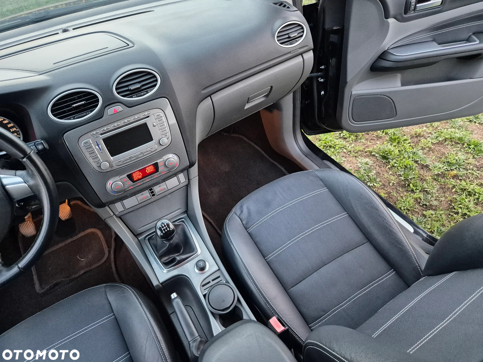 Ford Focus 1.8 Titanium - 20