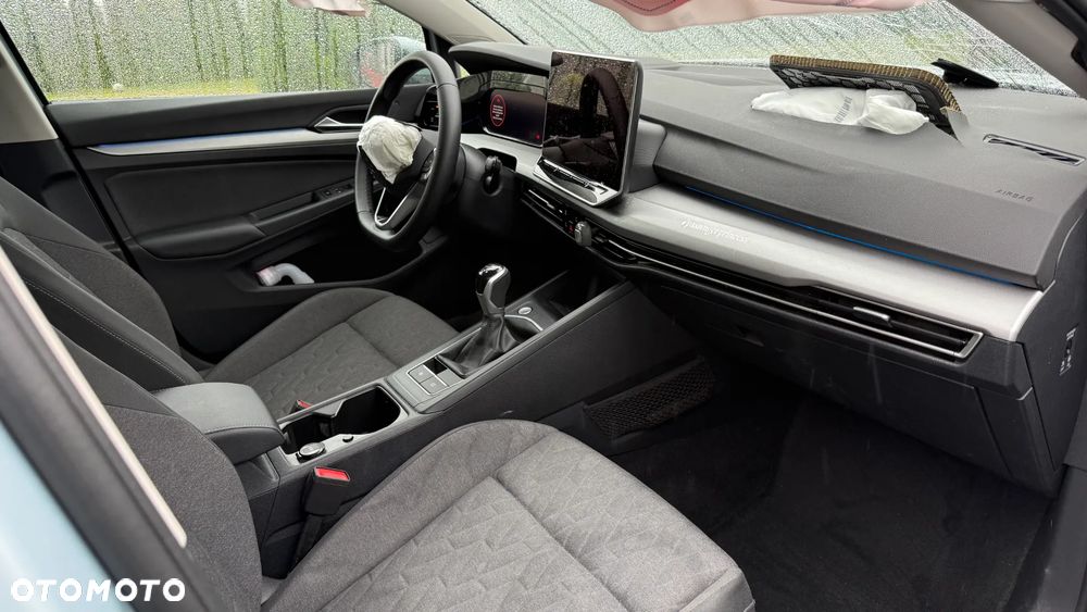 Volkswagen Golf - 17
