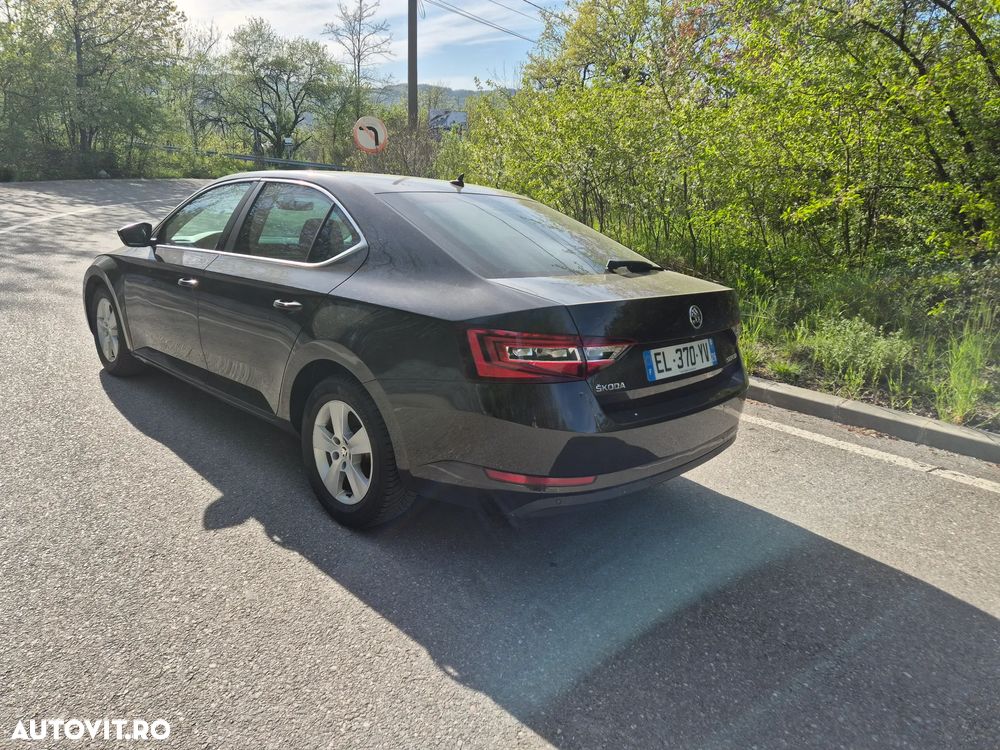 Skoda Superb 1.6 TDI DSG Style - 33