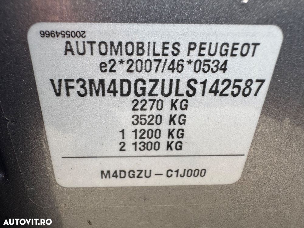 Peugeot 3008 Hybrid 225 e-EAT8 GT - 8