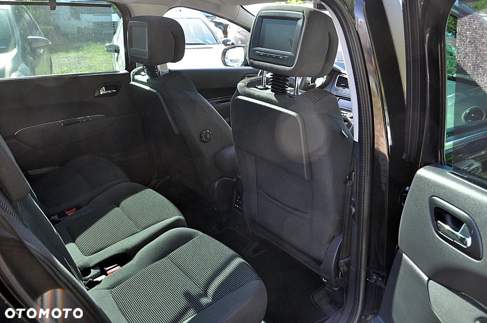Peugeot 5008 2.0 HDi Family - 30