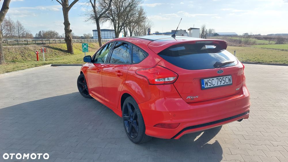 Ford Focus 1.5 EcoBoost ST-Line Red ASS - 3