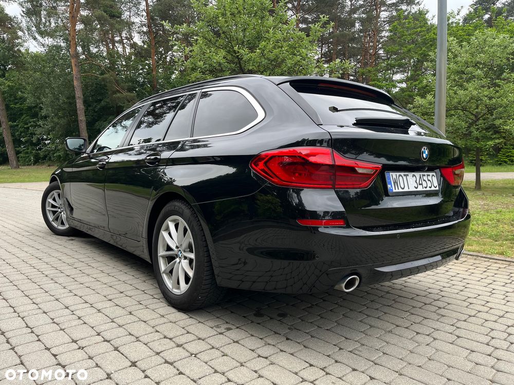 BMW Seria 5 518d - 6
