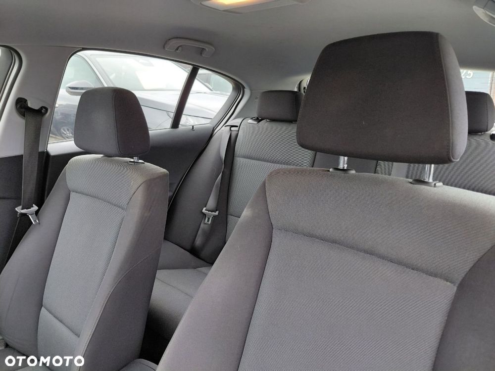 BMW Seria 1 - 11