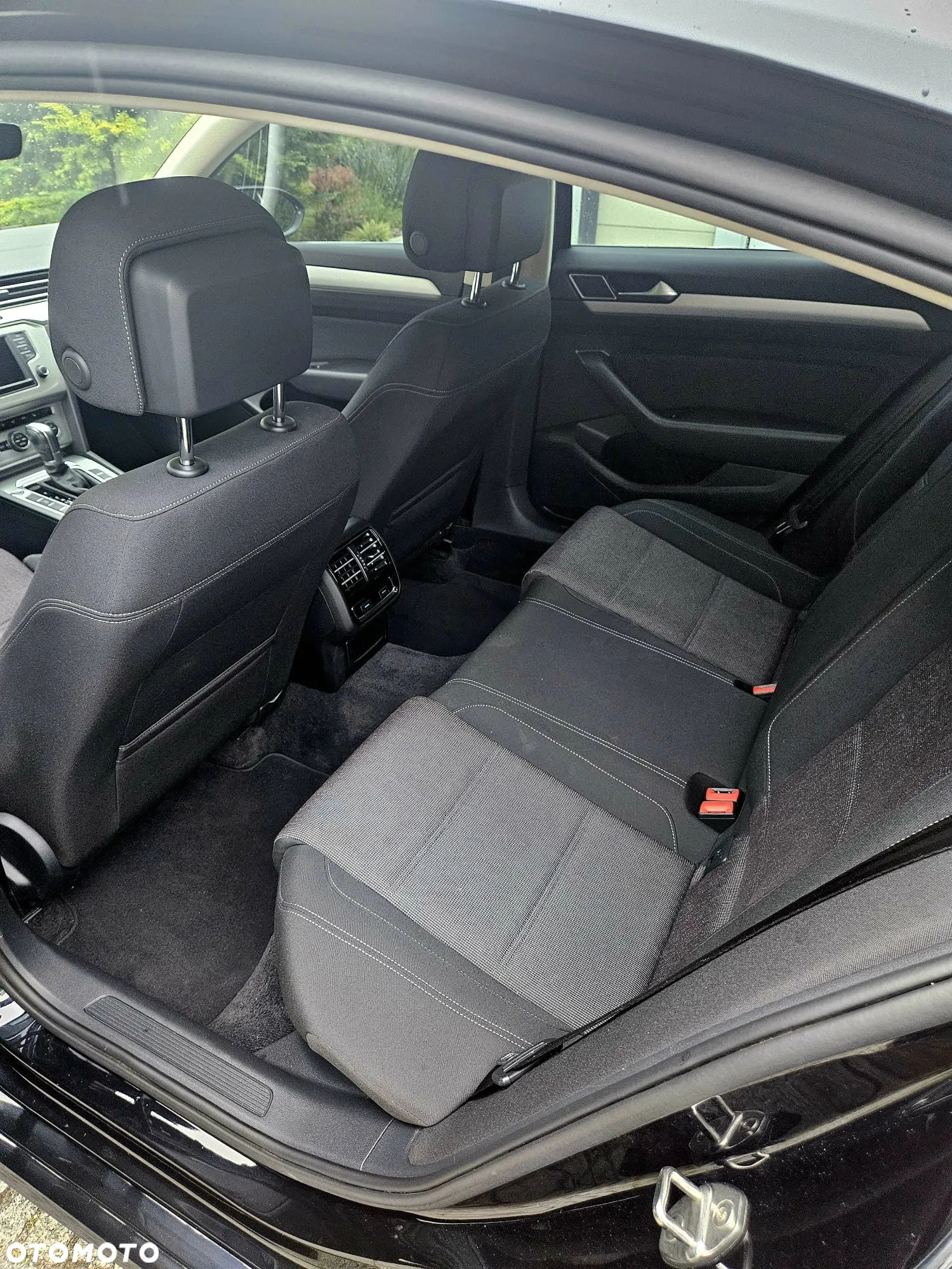 Volkswagen Passat 2.0 TDI BMT Comfortline DSG - 11