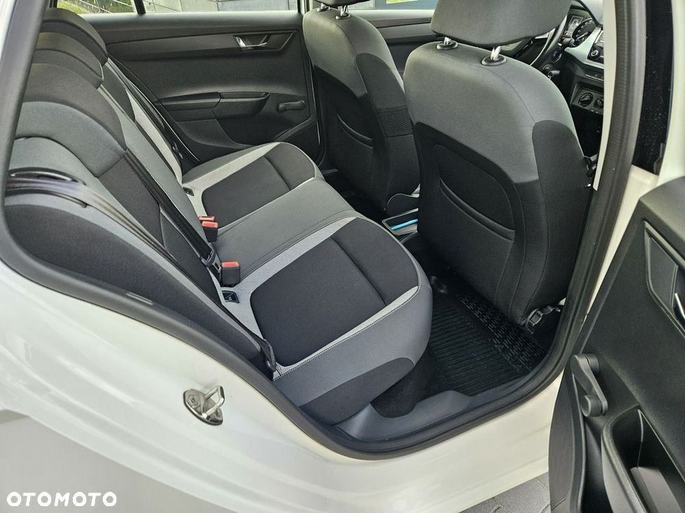 Skoda Fabia - 17