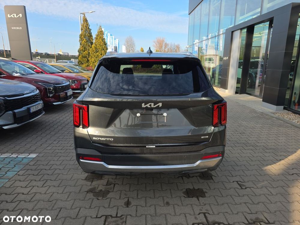 Kia Sorento - 9