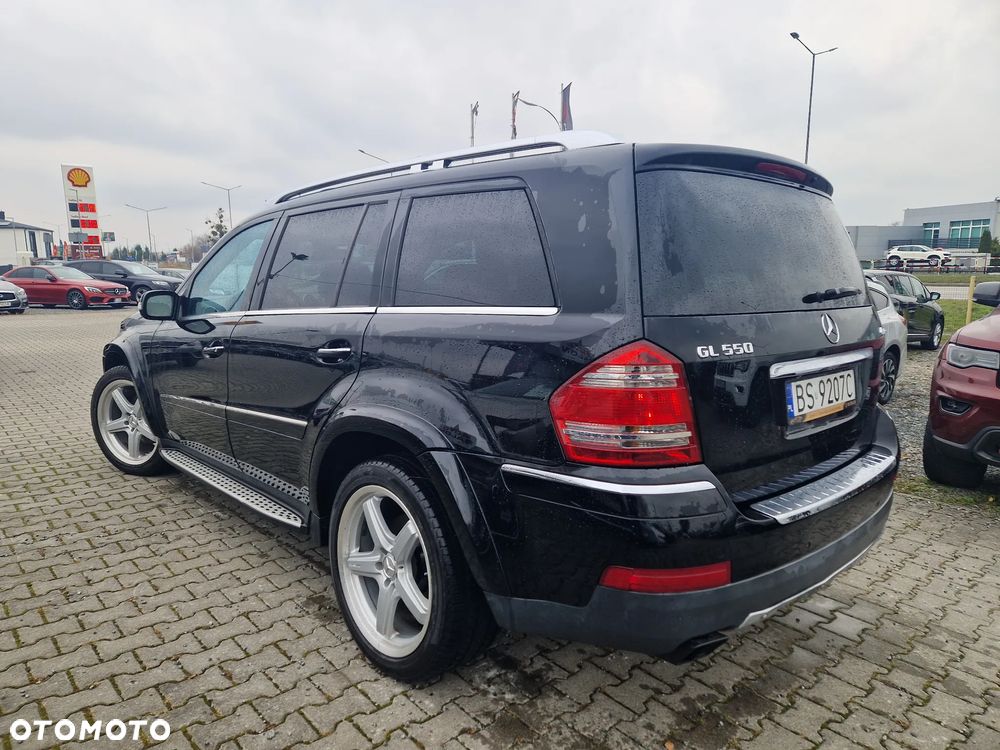 Mercedes-Benz GL - 5