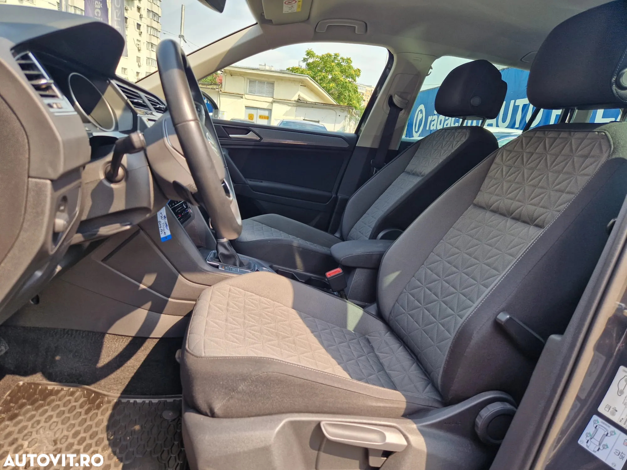 Volkswagen Tiguan 2.0 TDI SCR DSG 4Motion Life - 8