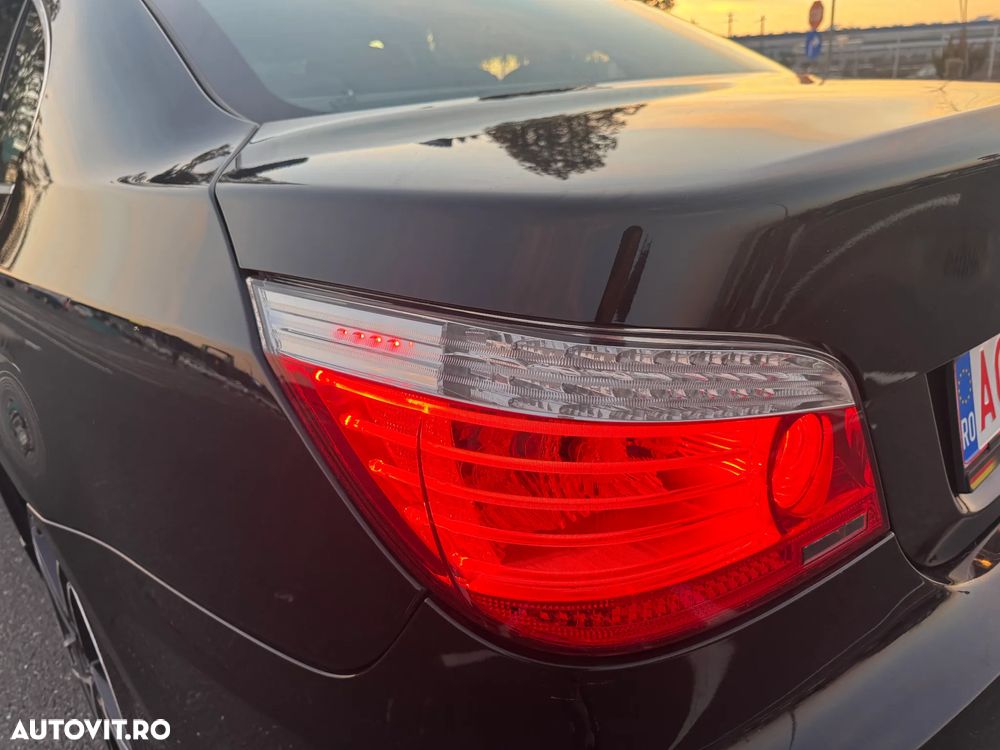 BMW Seria 5 520d Aut. Edition Lifestyle - 28