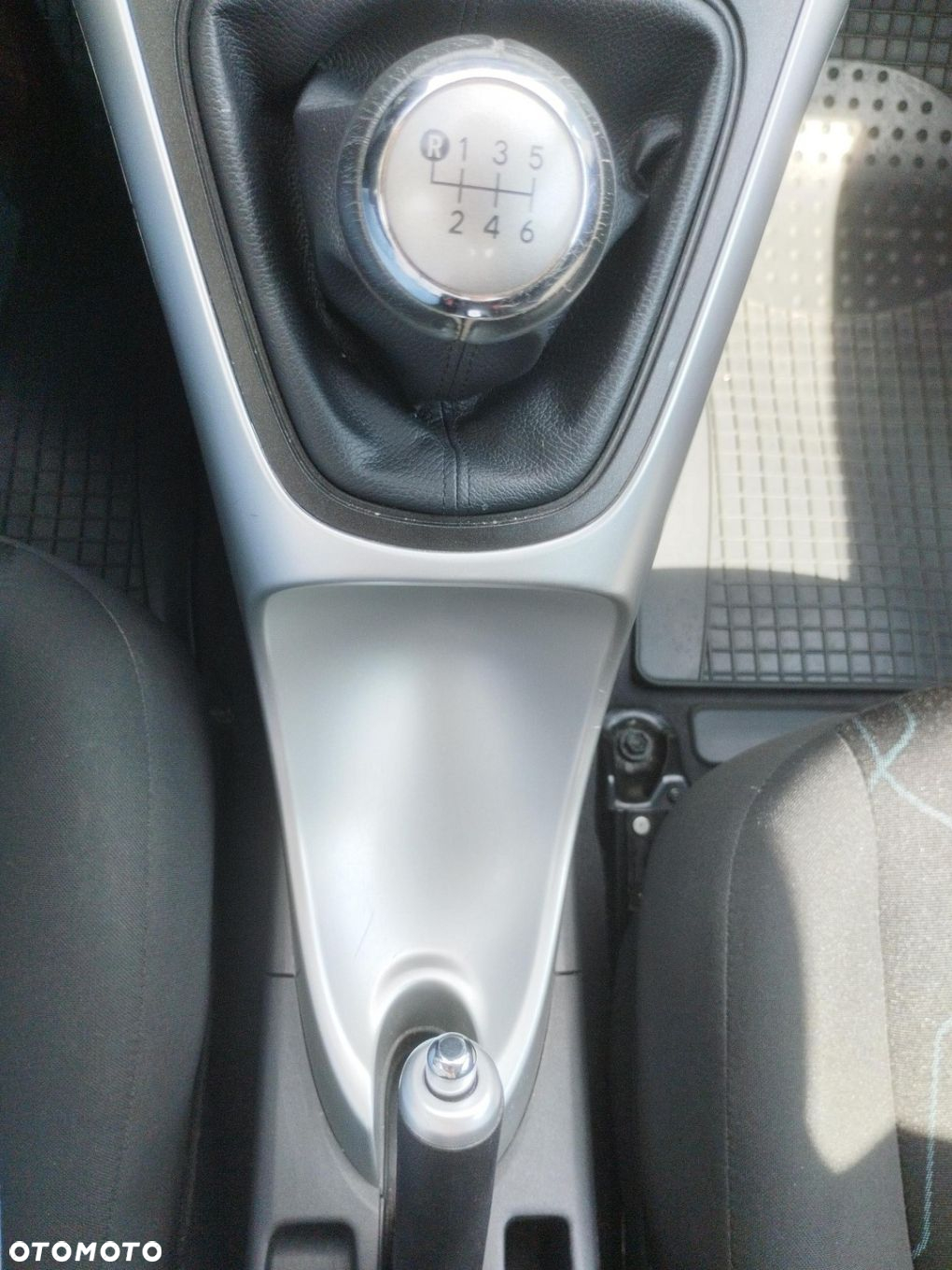 Toyota Auris 1.33 VVT-i Classic - 19