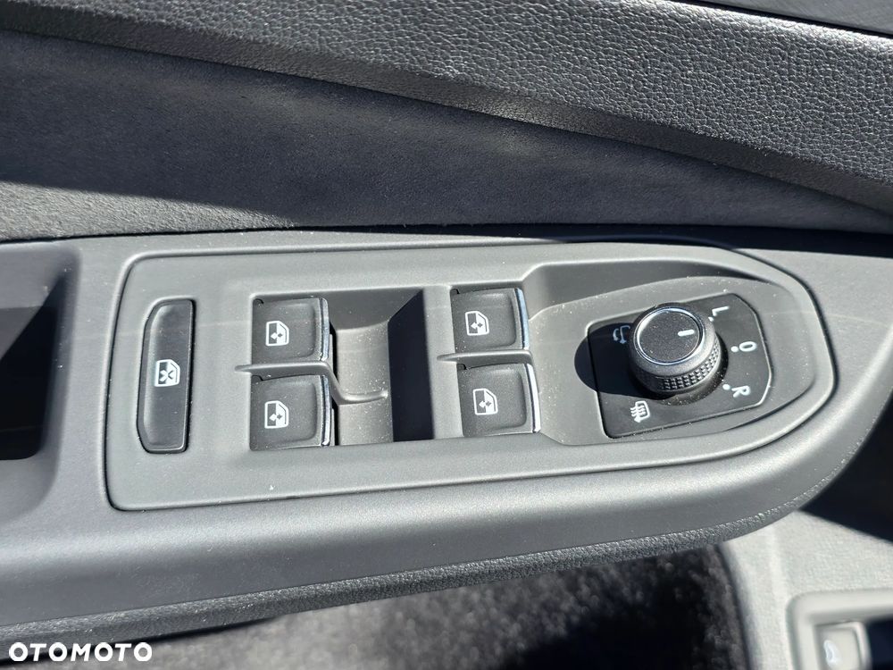 Volkswagen Golf Variant 1.5 eTSI mHEV Life Plus DSG - 28