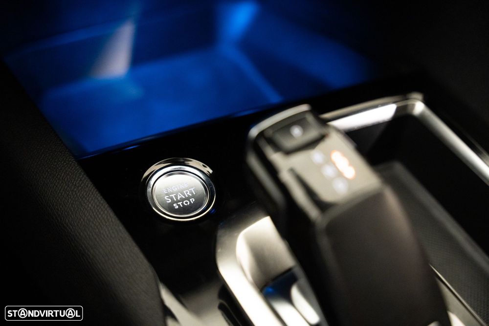 Peugeot 5008 1.2 PureTech Allure EAT8 - 26