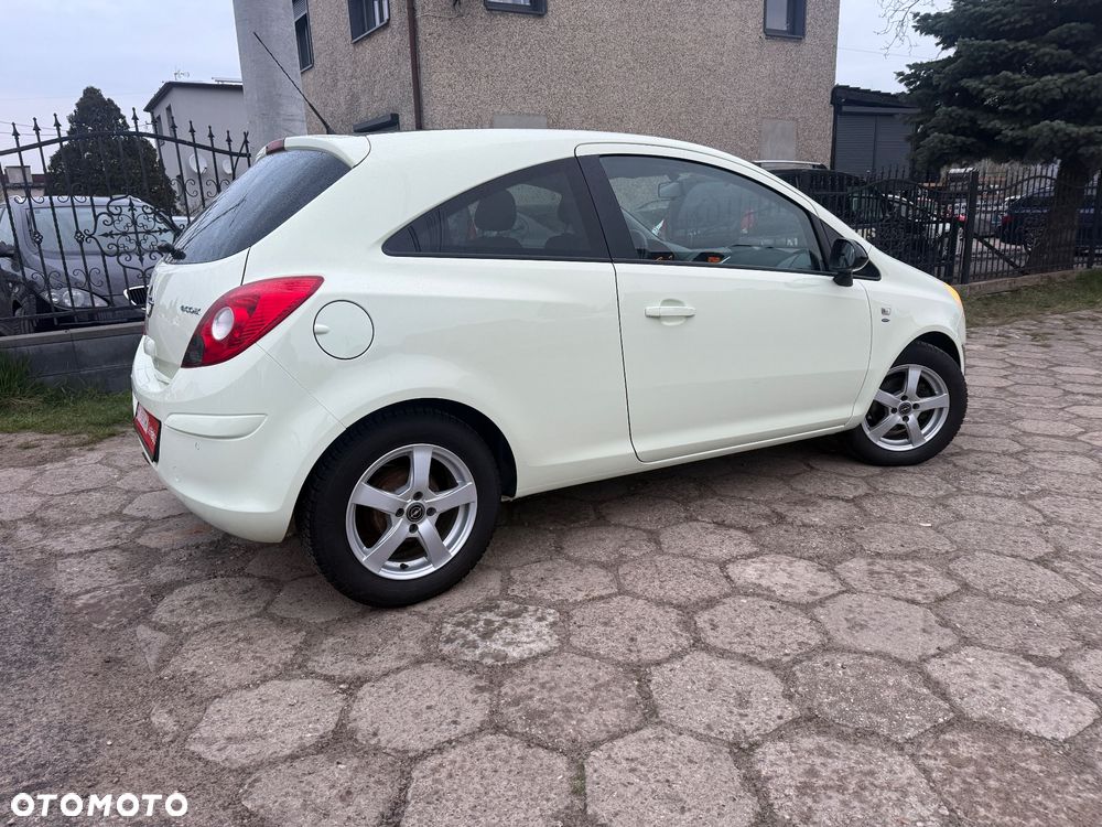 Opel Corsa 1.2 16V EcoFLEX Color Stripes - 3