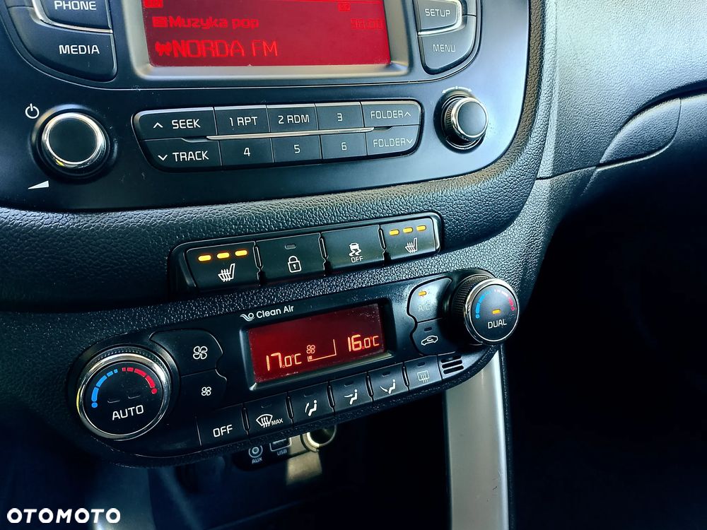 Kia Ceed 1.6 CRDi 136 ISG Vision - 15