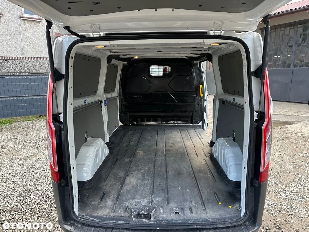 Ford Transit Custom - 12