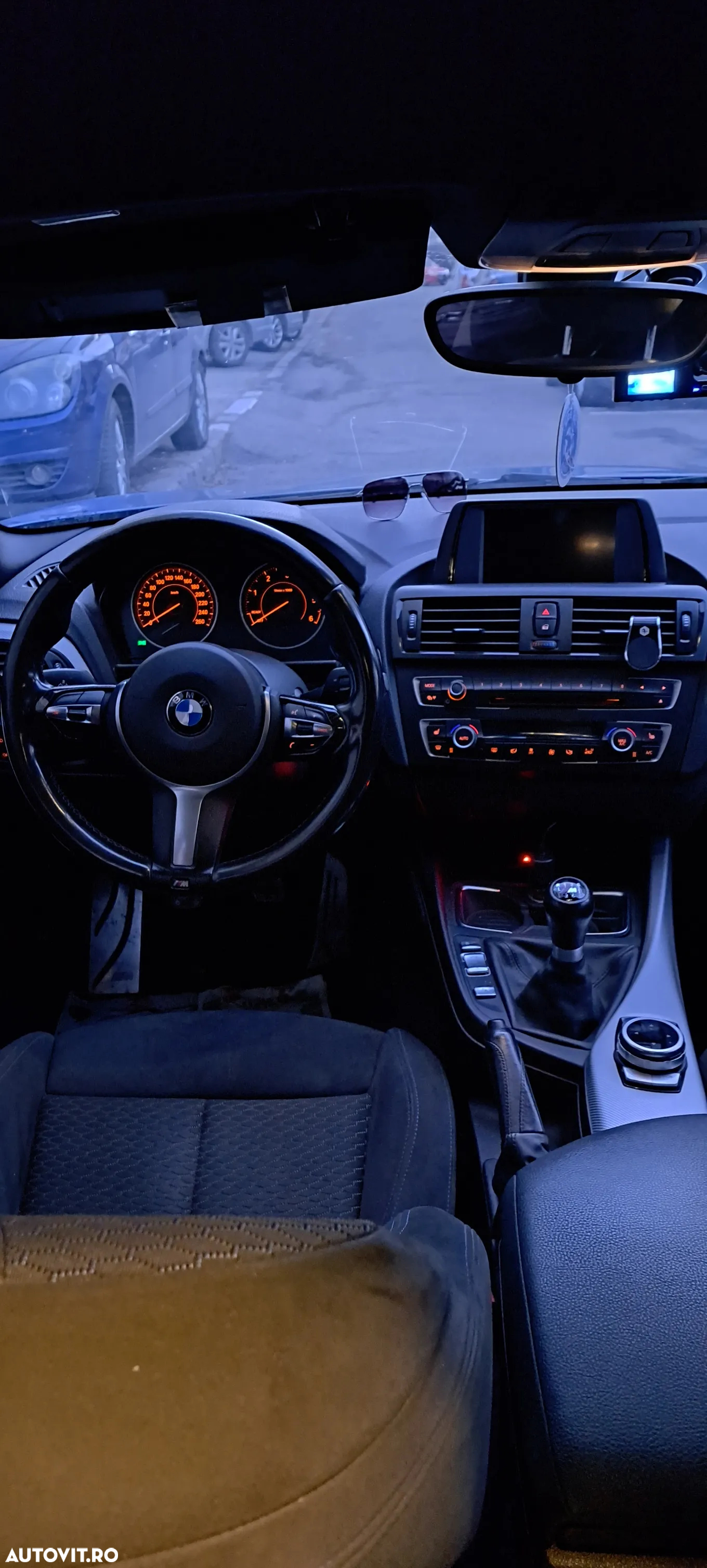 BMW Seria 1 120d - 4