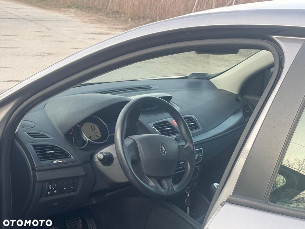 Renault Megane 1.6 16V Generation - 11