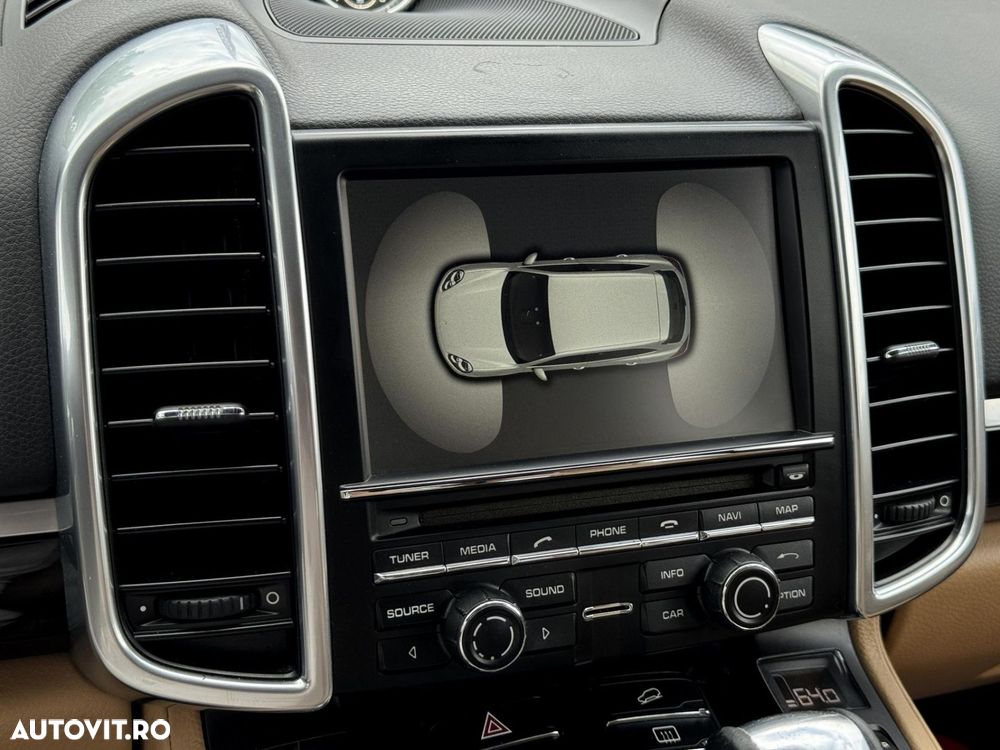 Porsche Cayenne V6 3.6L Aut. - 16