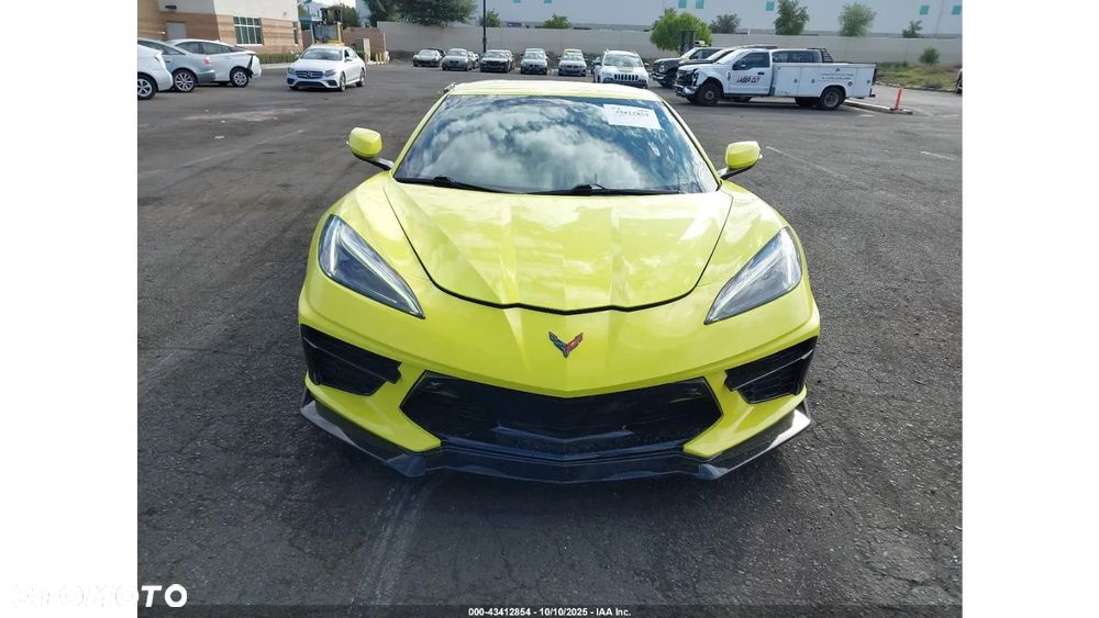 Chevrolet Corvette - 3