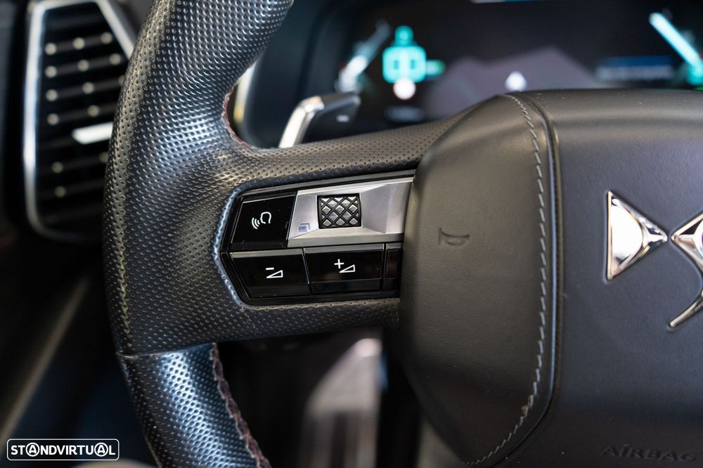 DS DS7 Crossback E-Tense Performance Line EAT8 - 26