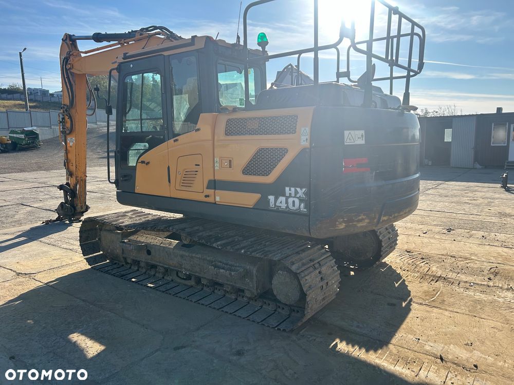 Hyundai Hx 140L - 2