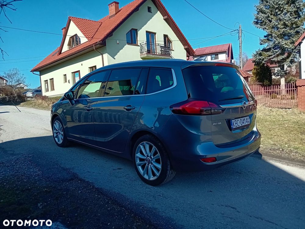 Opel Zafira - 24