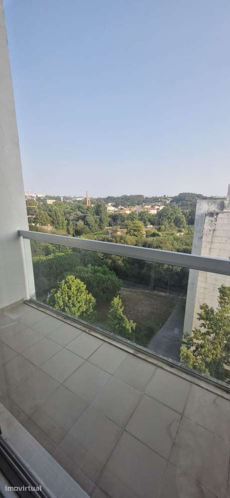 T2 com varanda, garagem e elevador em Maia - Grande imagem: 3/15