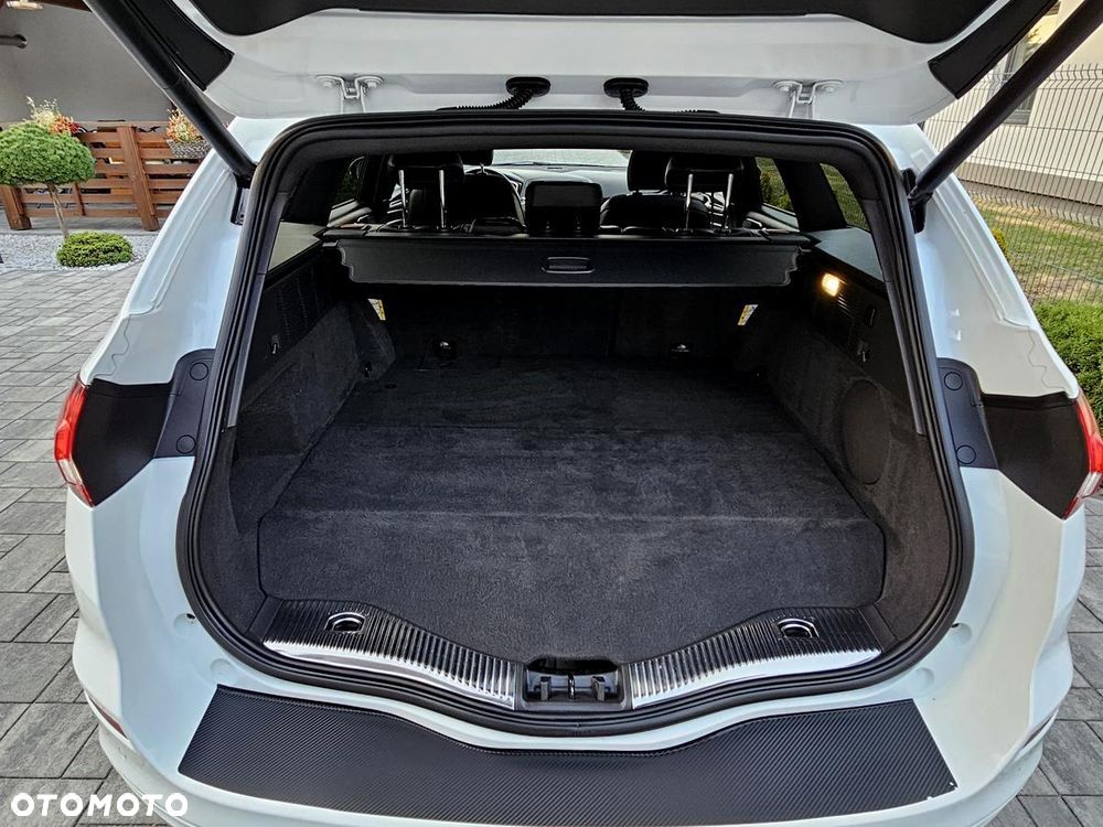 Ford Mondeo - 35