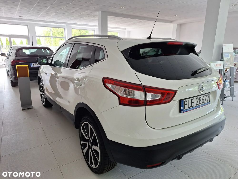 Nissan Qashqai 1.6 DIG-T Tekna - 6
