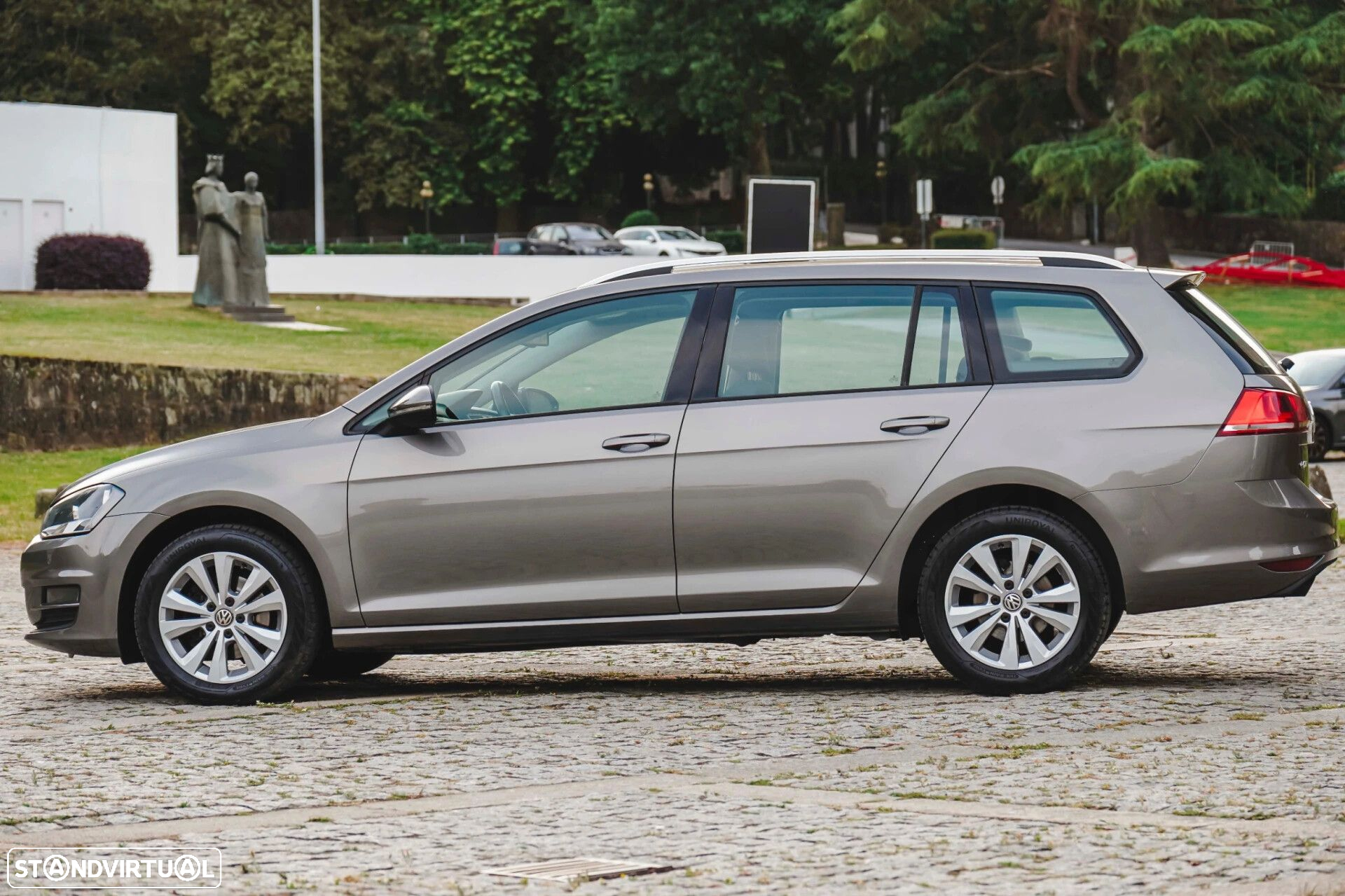 VW Golf Variant - 6