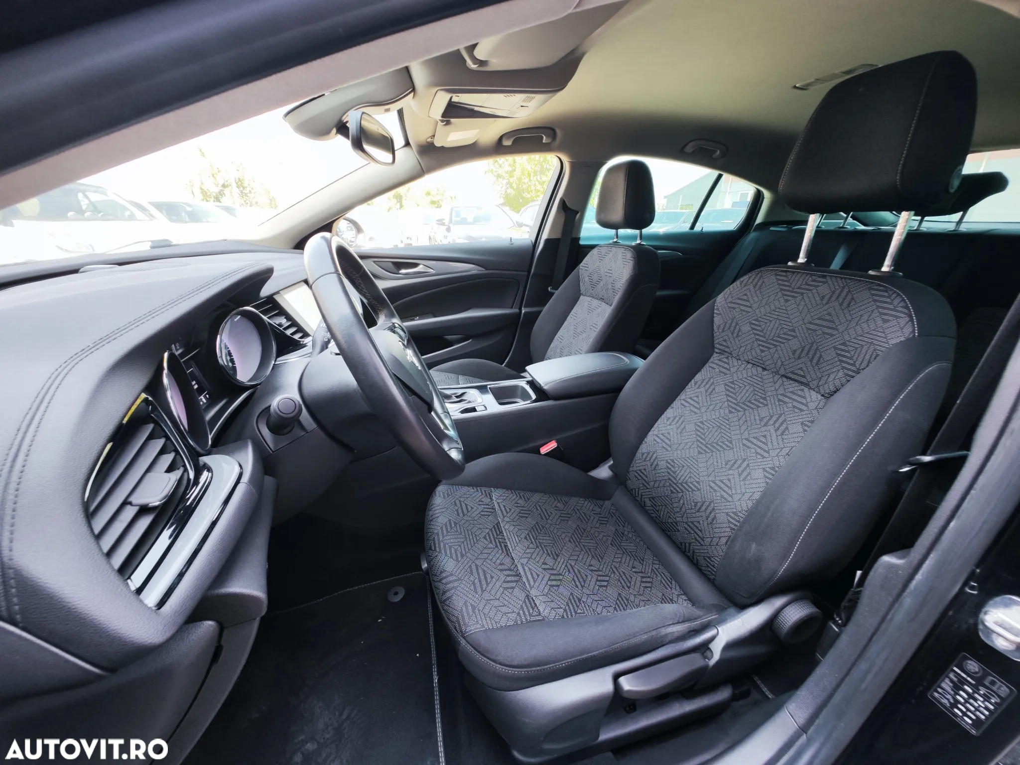 Opel Insignia - 13