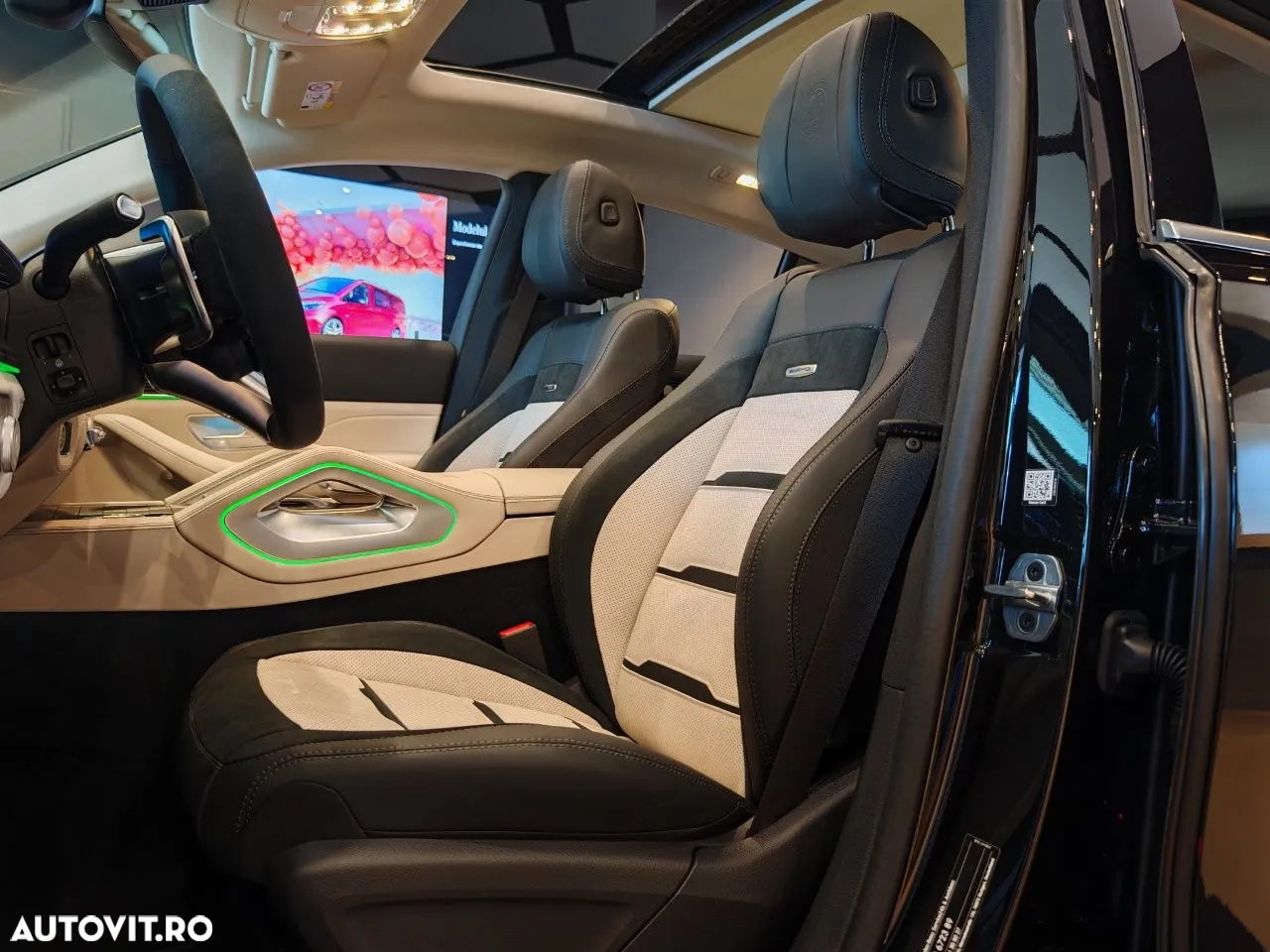 Mercedes-Benz GLE Coupe AMG 53 PHEV - 10