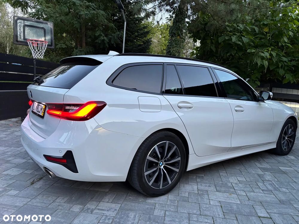 BMW Seria 3 320d Advantage sport - 40