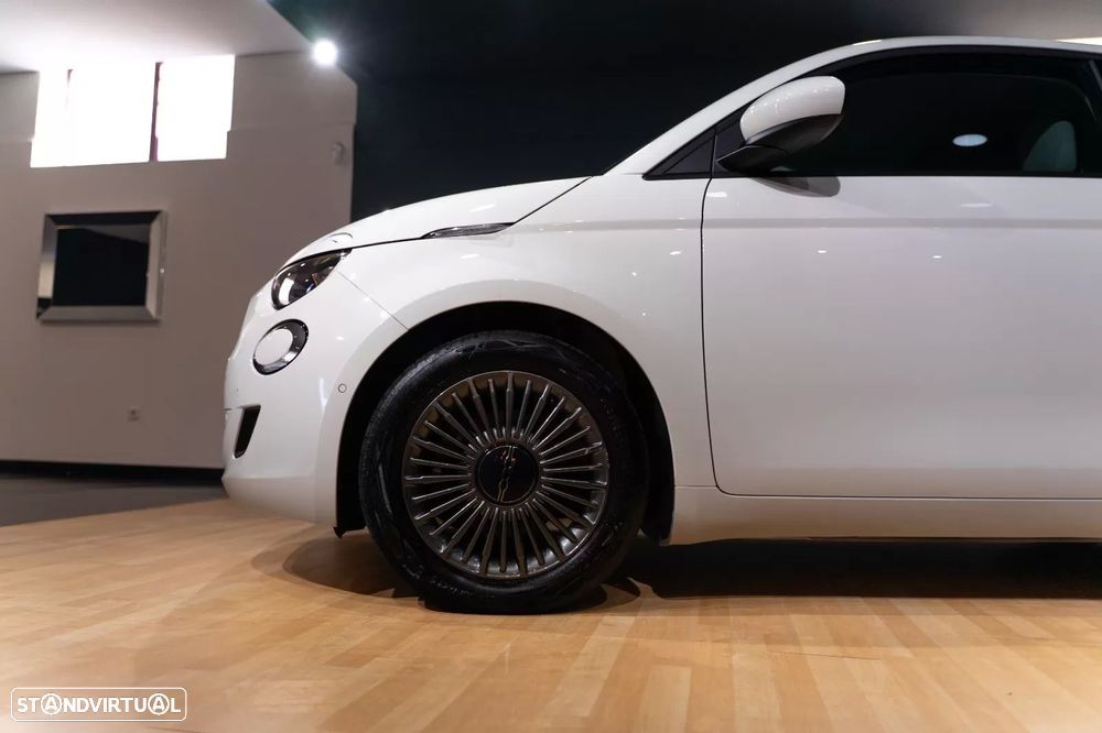 Fiat 500E 2021 photo 3