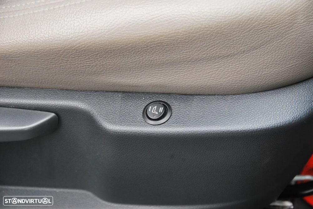 Peugeot 3008 2.0 HDi Hybrid4 - 19