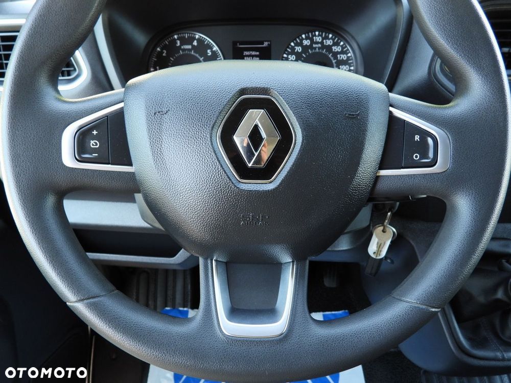 Renault MASTER  PLANDEKA 10 PALET WEBASTO TEMPOMAT LEDY PNEUMATYKA KLIMATYZACJA  165KM - 32