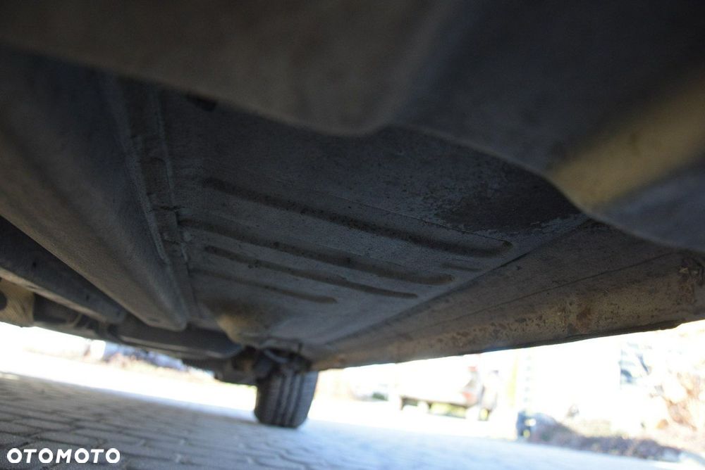 Peugeot Partner 1.6 HDi Active - 21