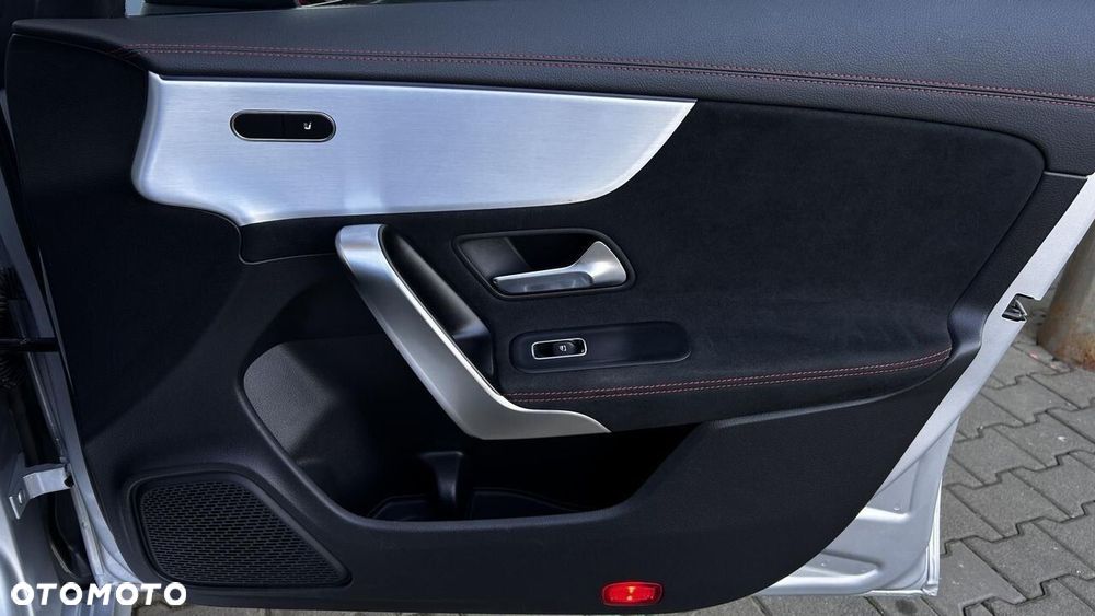 Mercedes-Benz CLA 250 e PHEV AMG Line 8G-DCT - 21