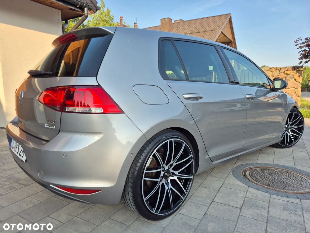 Volkswagen Golf 1.2 TSI BlueMotion Technology Cup - 4