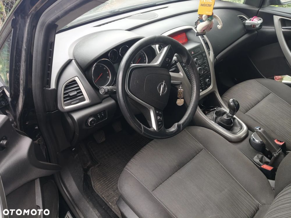 Opel Astra 1.6 Essentia - 11