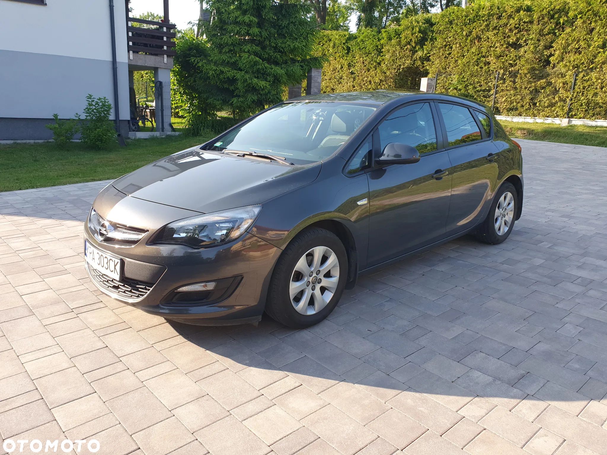 Opel Astra IV 1.6 Enjoy - 1