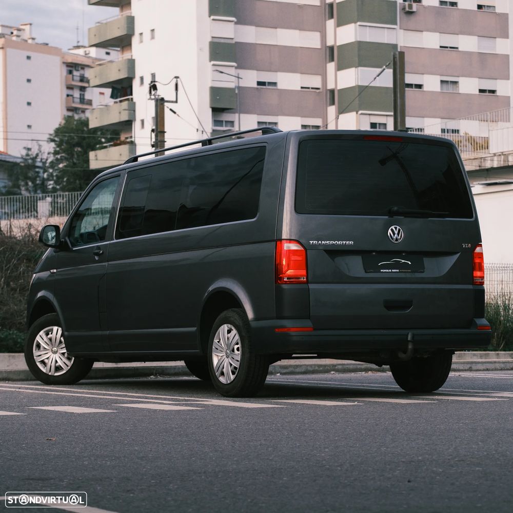 VW Transporter Caravelle DSG Longa Comfortline - 2