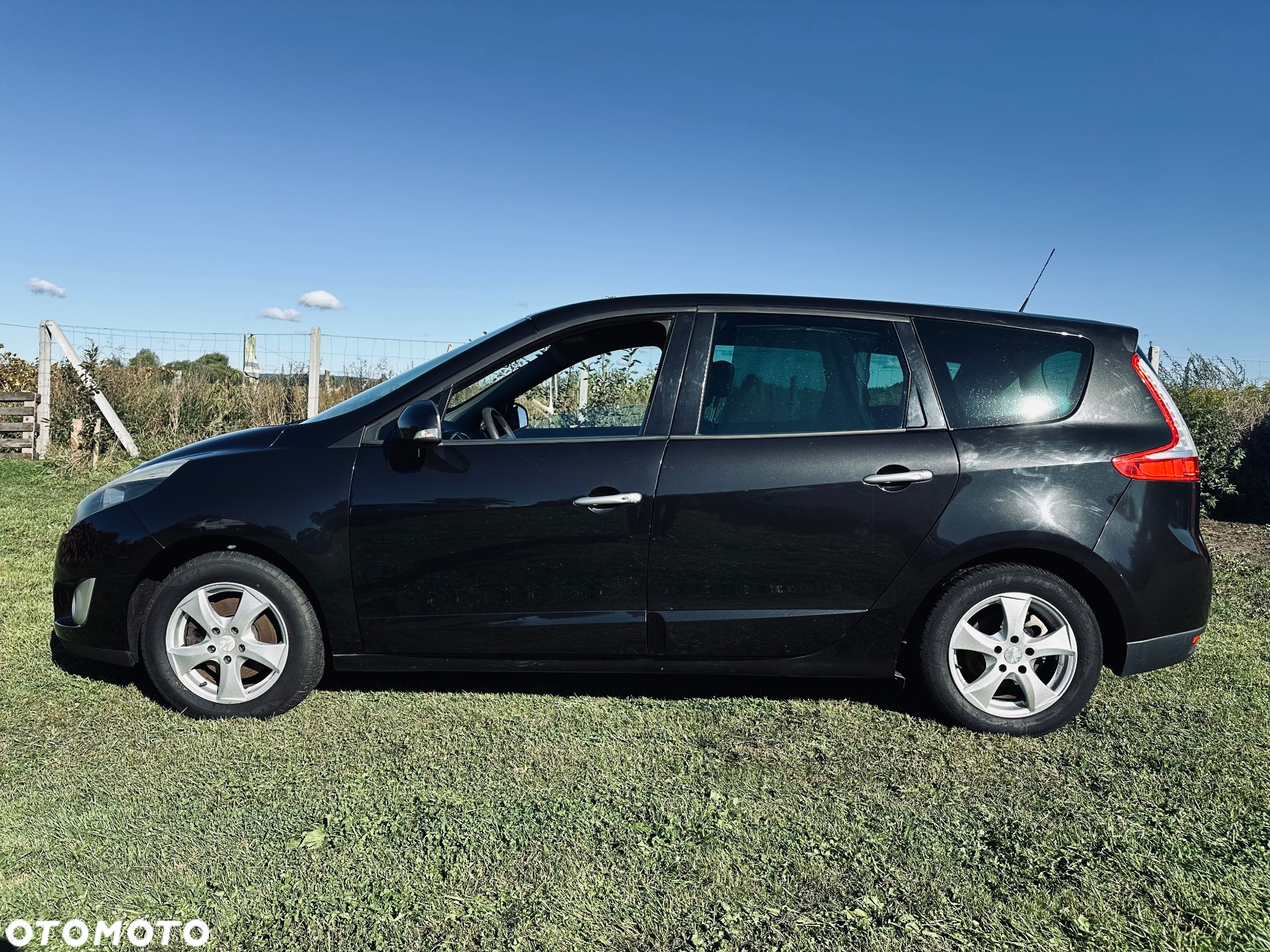 Renault Grand Scenic Gr 1.4 16V TCE TomTom Edition - 2