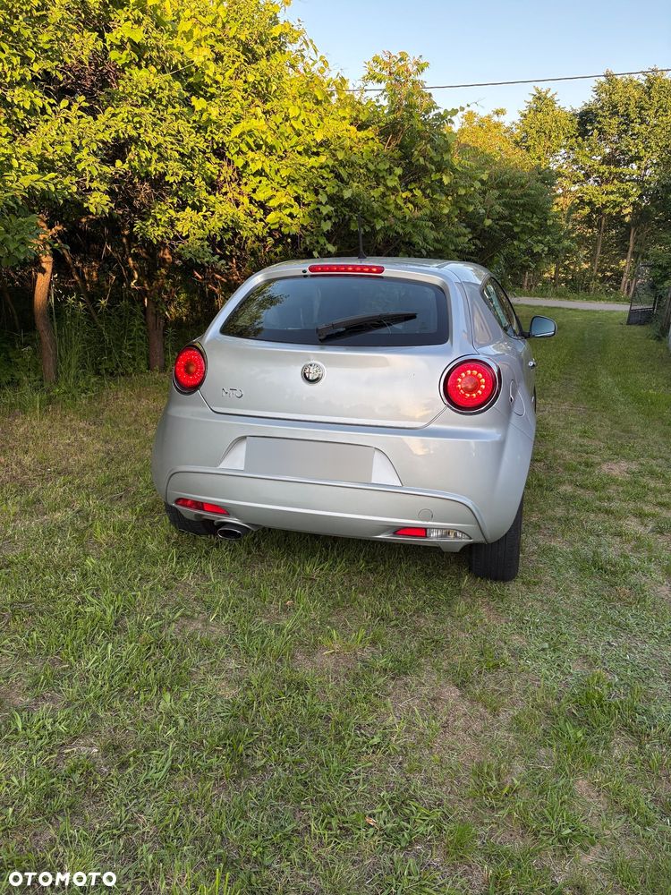 Alfa Romeo Mito 1.4 MultiAir Distinctive - 2
