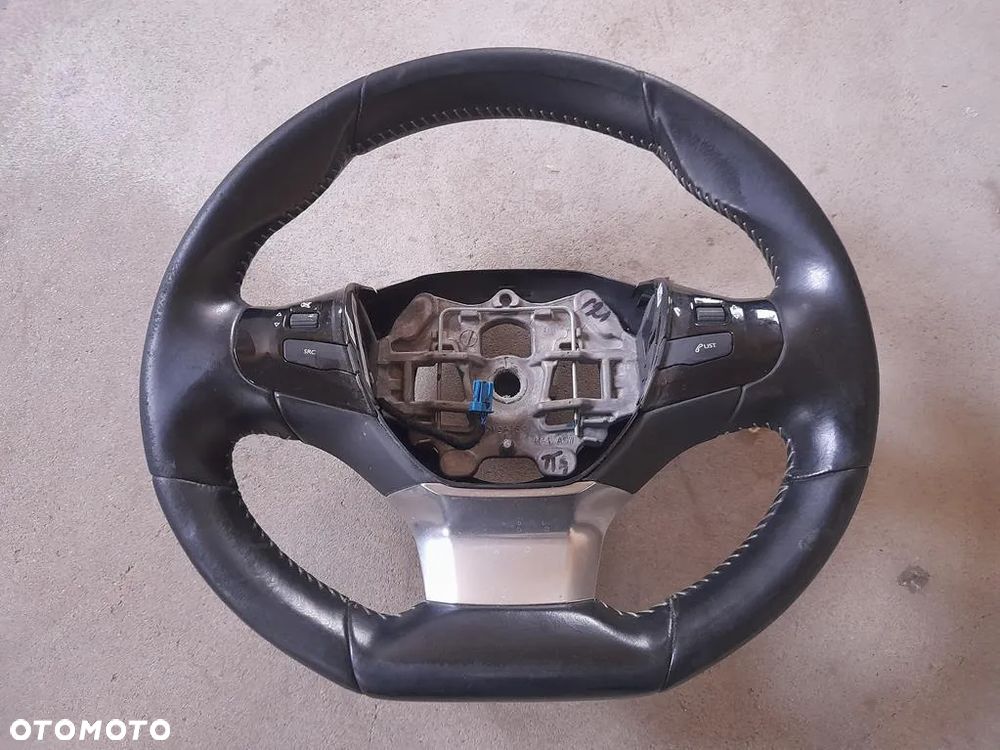 Kierownica Peugeot 308 T9 multifunkcyjna skóra - 1