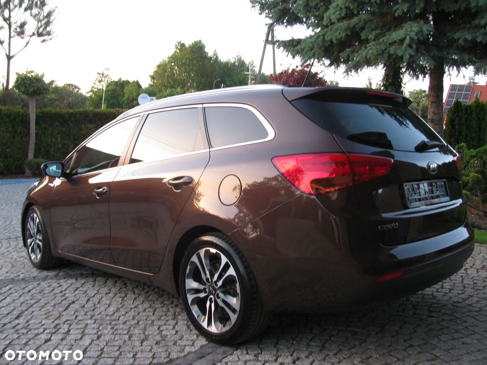 Kia Ceed 1.6 GDI DCT Platinum Edition - 5