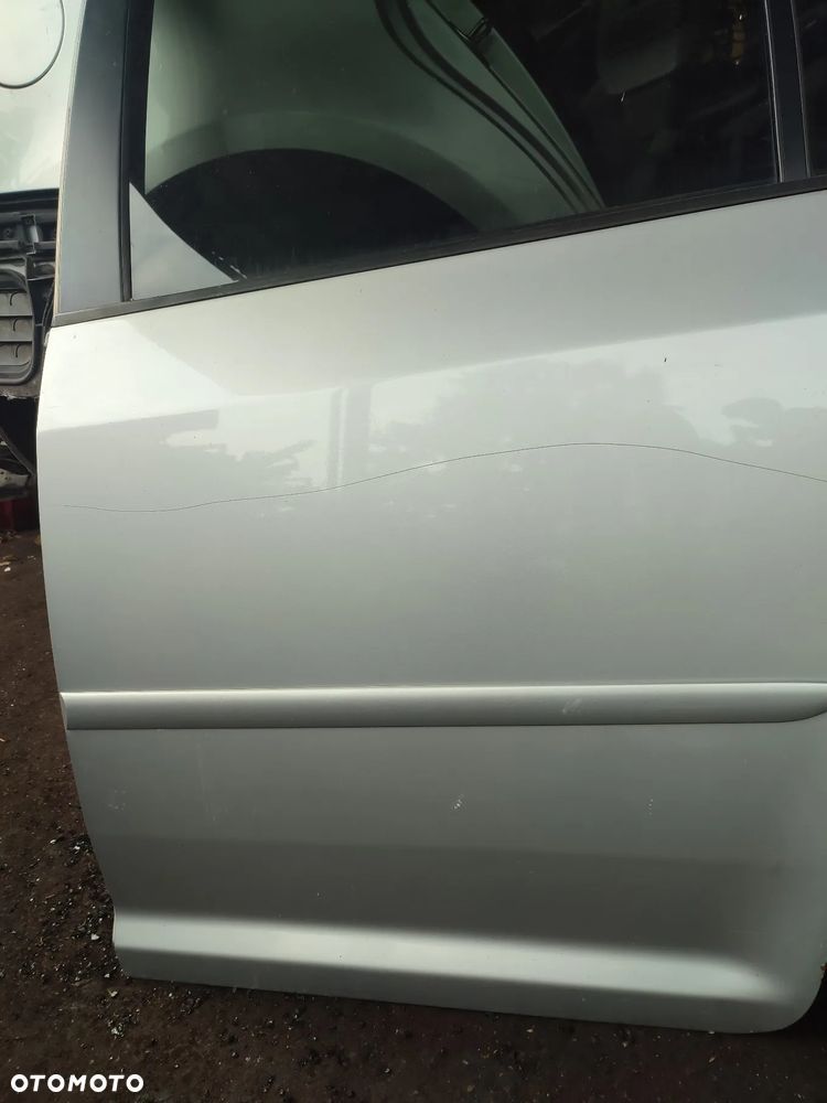 Drzwi VW Touran lewe tył tylne kolor LA7W - 3