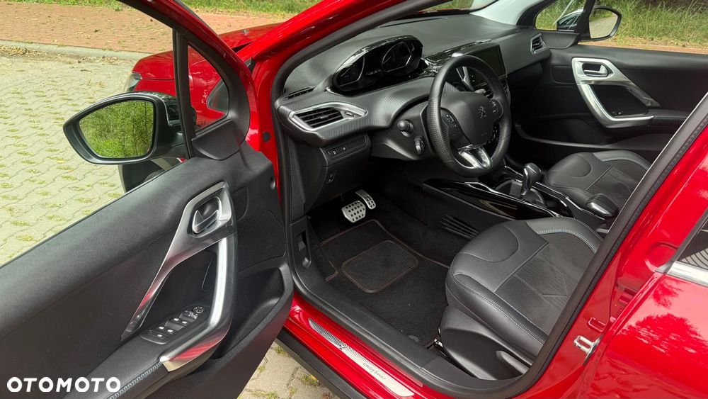 Peugeot 2008 PureTech 110 GPF Stop&Start EAT6 Style - 12