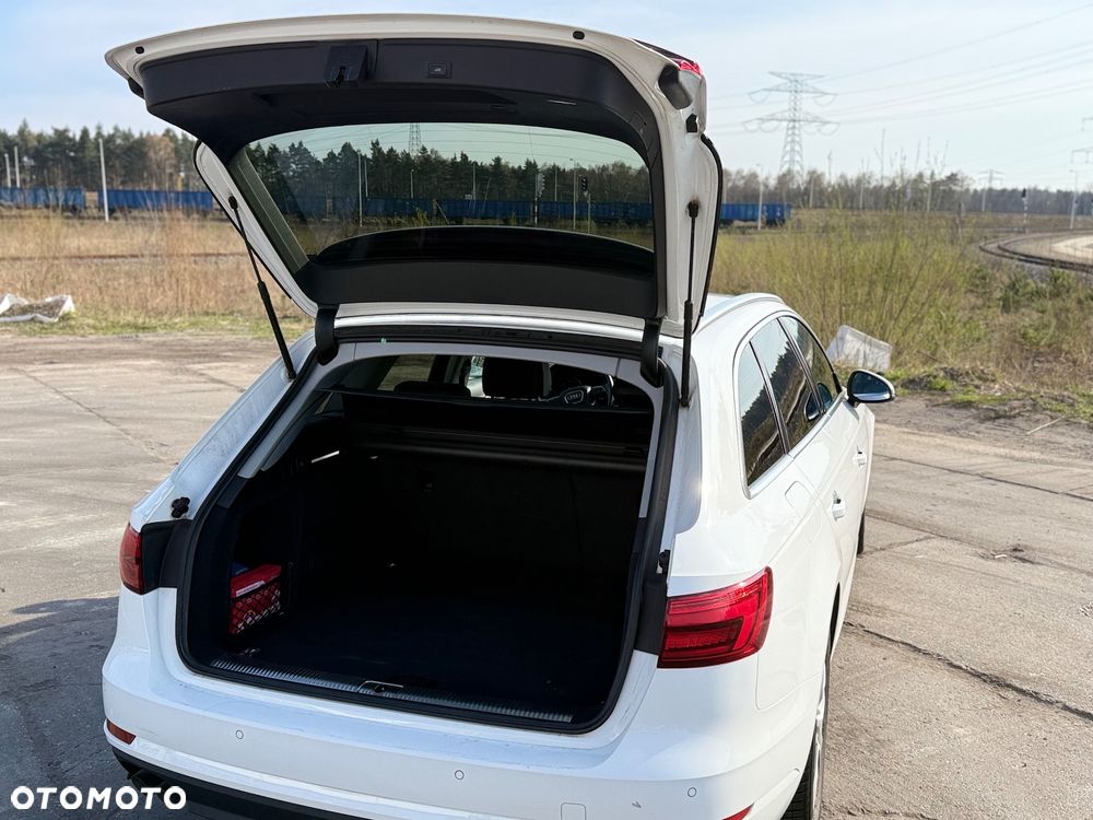 Audi A4 Avant 2.0 TDI S tronic design - 23